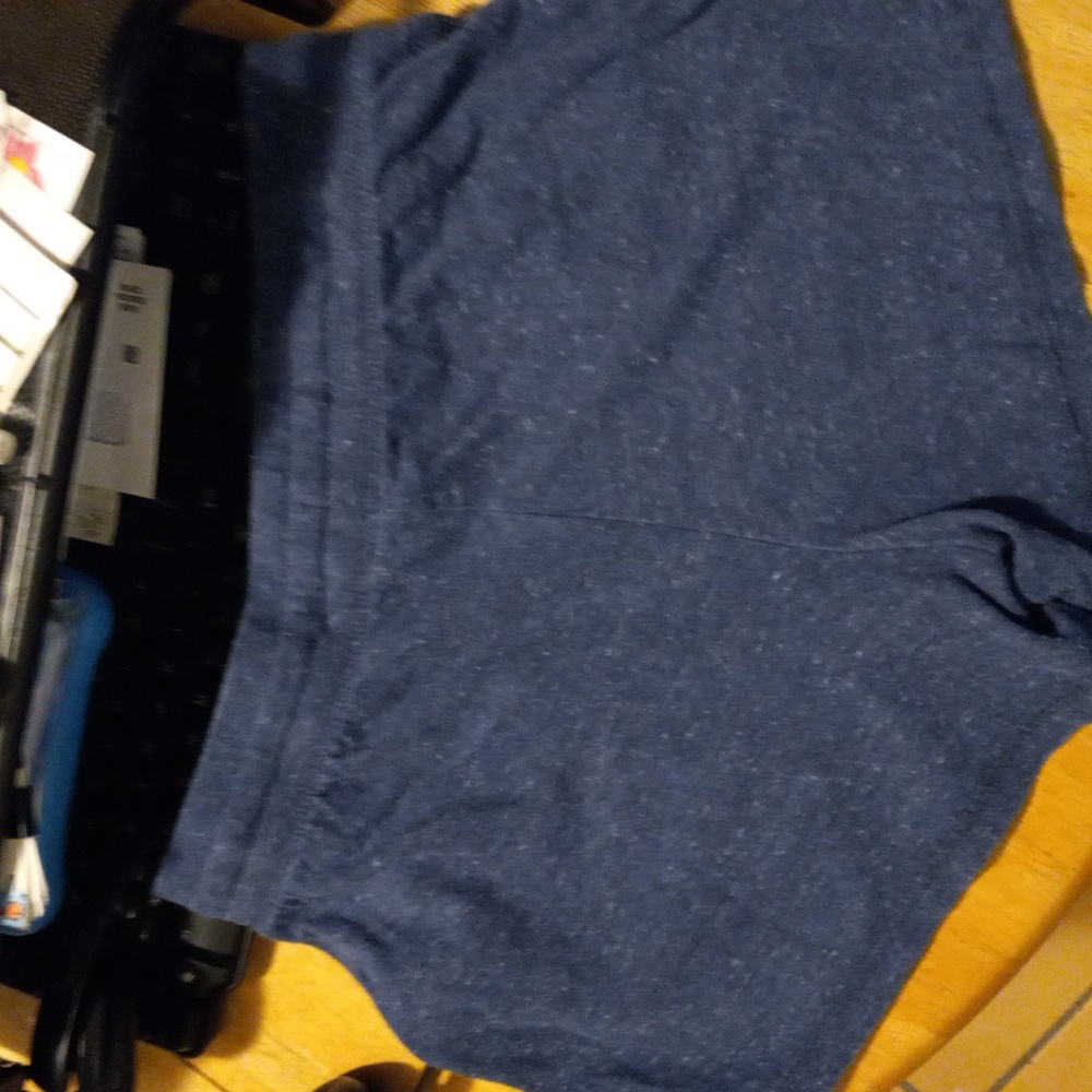 SHORTS - Picture 2 of 2